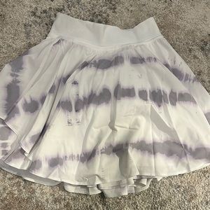 Lululemon Court Rival tie dye skirt worn once perfect condition